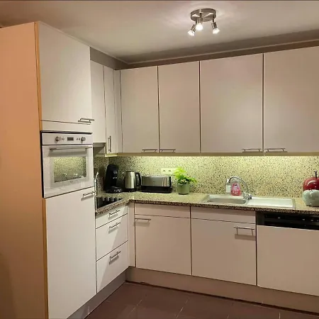 Апартаменты Enjoy 2 *